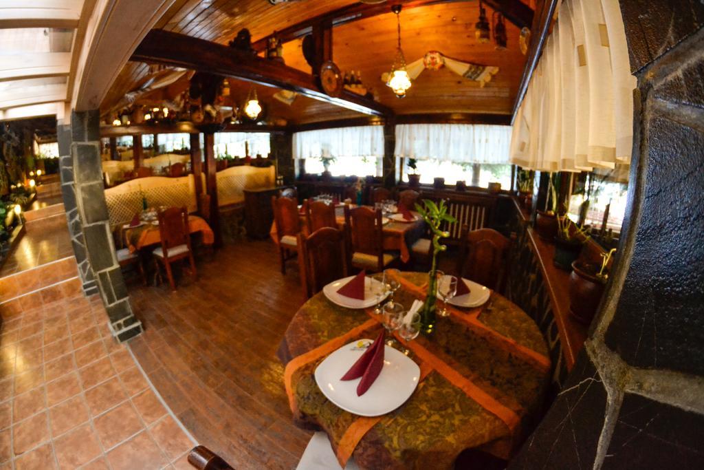 Pension Restaurant Speranta 普雷代亚尔 外观 照片